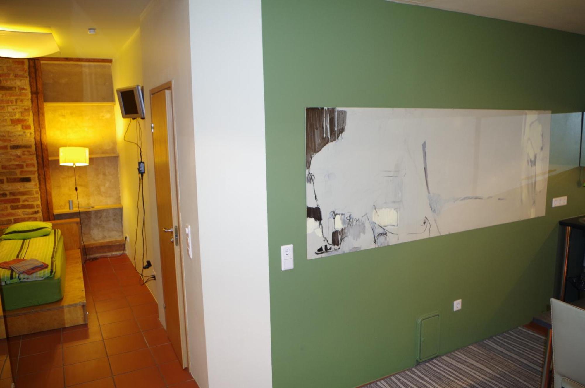 Aaba Apartment Tartu Esterno foto