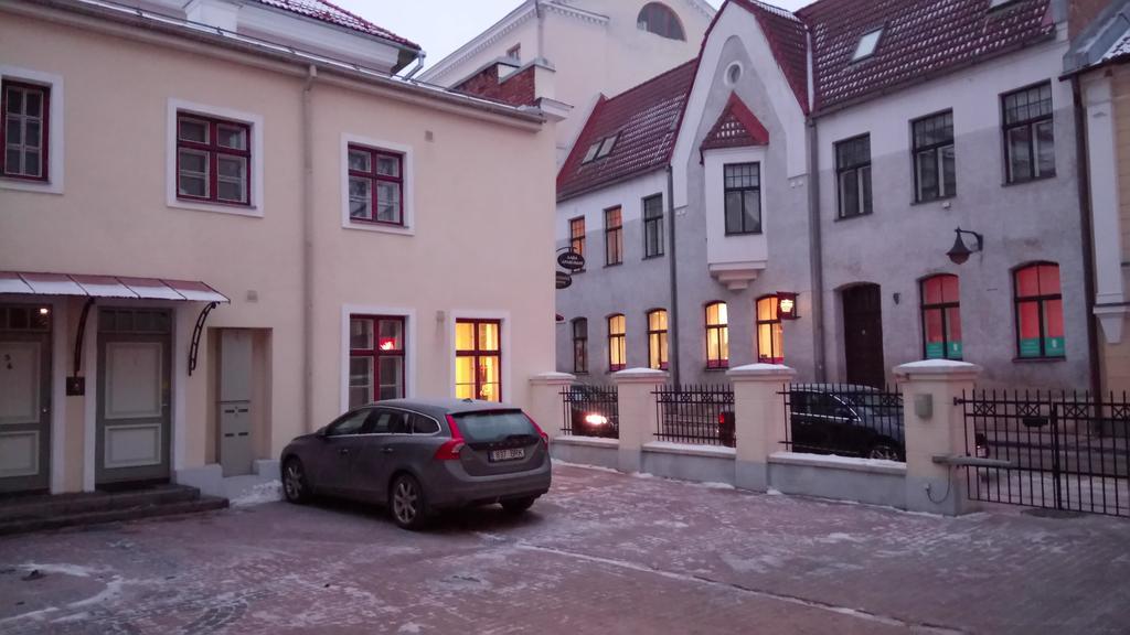 Aaba Apartment Tartu Esterno foto