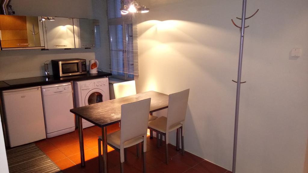Aaba Apartment Tartu Esterno foto