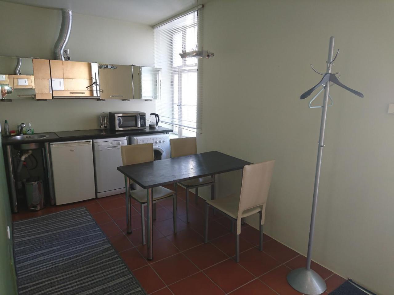 Aaba Apartment Tartu Esterno foto
